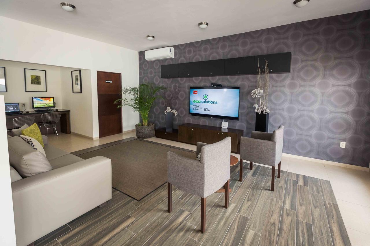Hotel Redwood Zona Industrial
